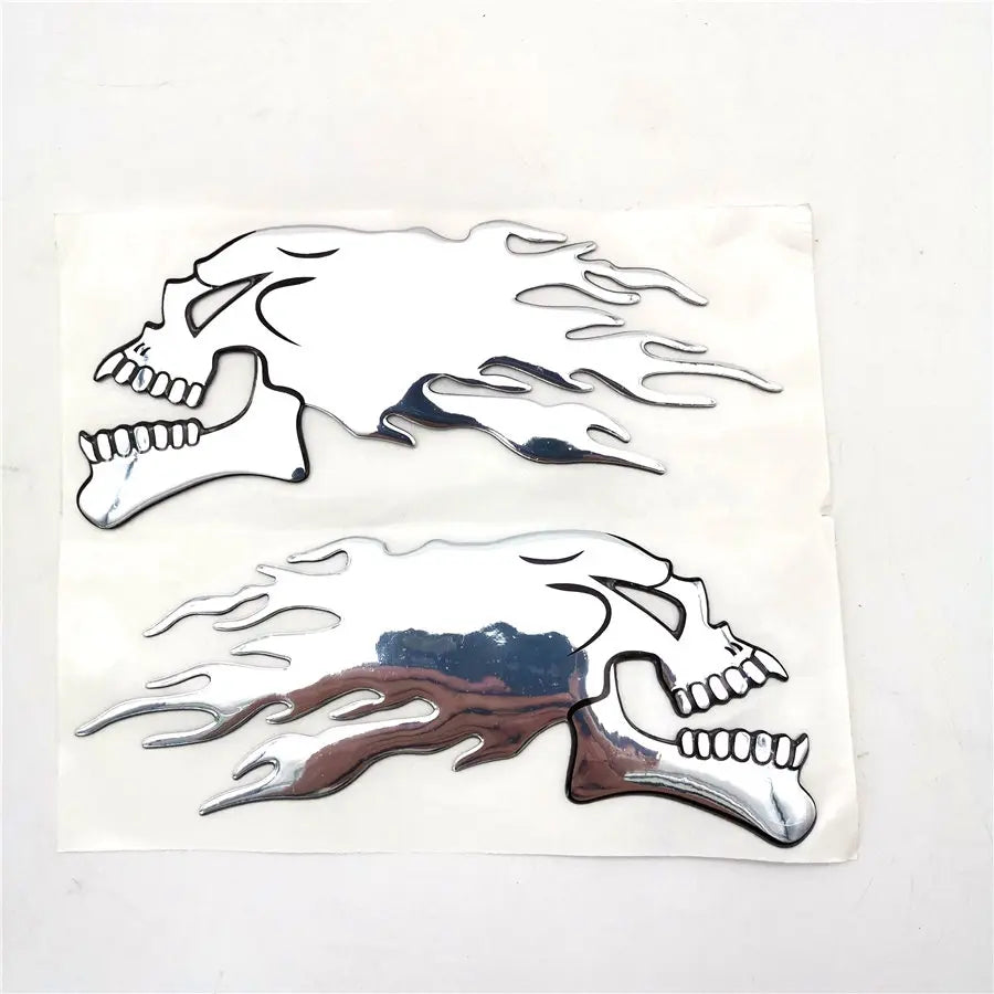 6x14cm Pair Skull Head Flame Style Motorcycle Fuel Gas Tank Fairing Badge Decal