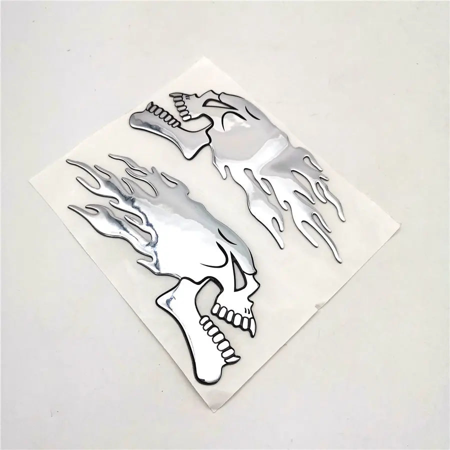 6x14cm Pair Skull Head Flame Style Motorcycle Fuel Gas Tank Fairing Badge Decal