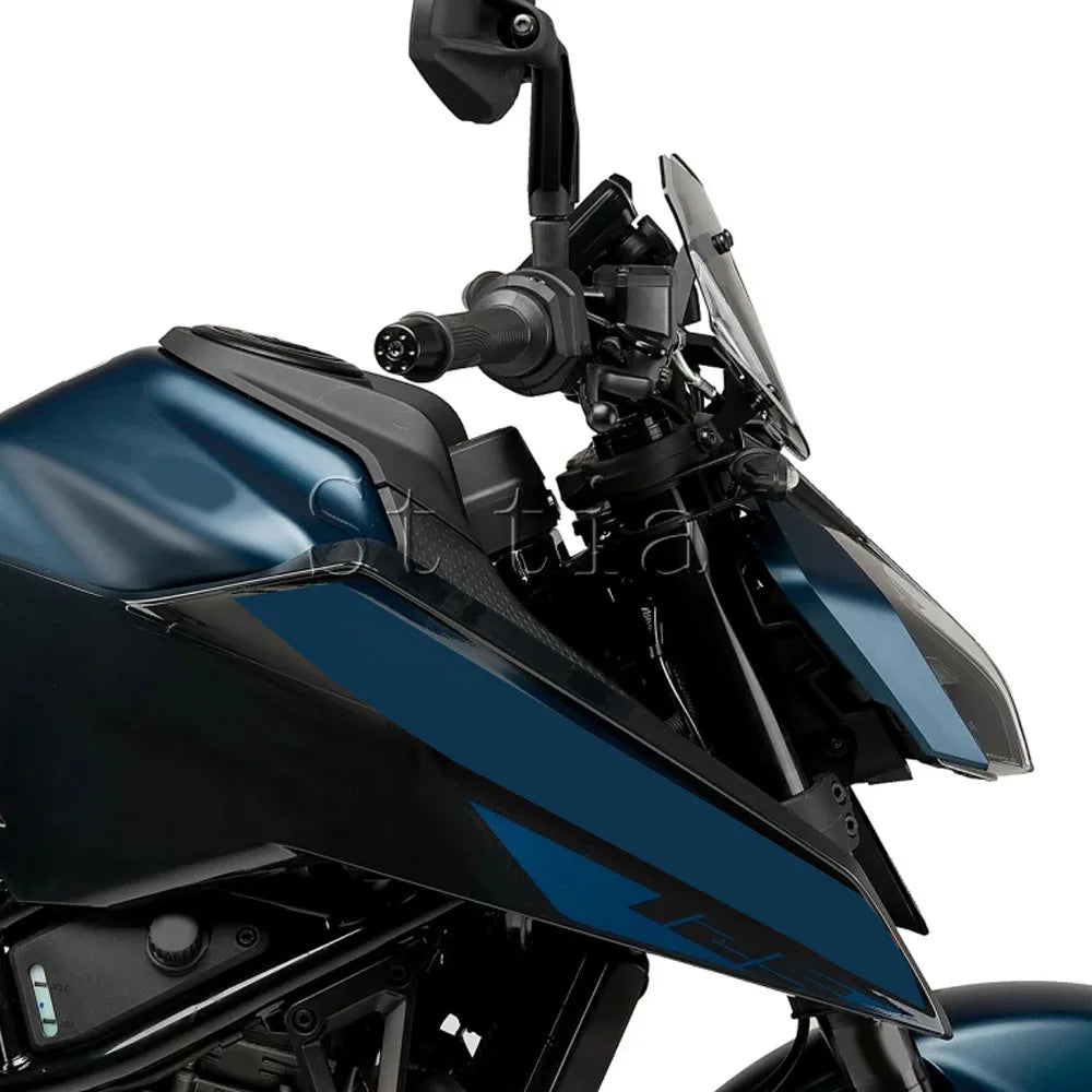 For KTM Duke125 Duke390 2024 2025 Motorcycle Touring Windshield Windscreen Airflow Screen Visor  - Automotive LED Light