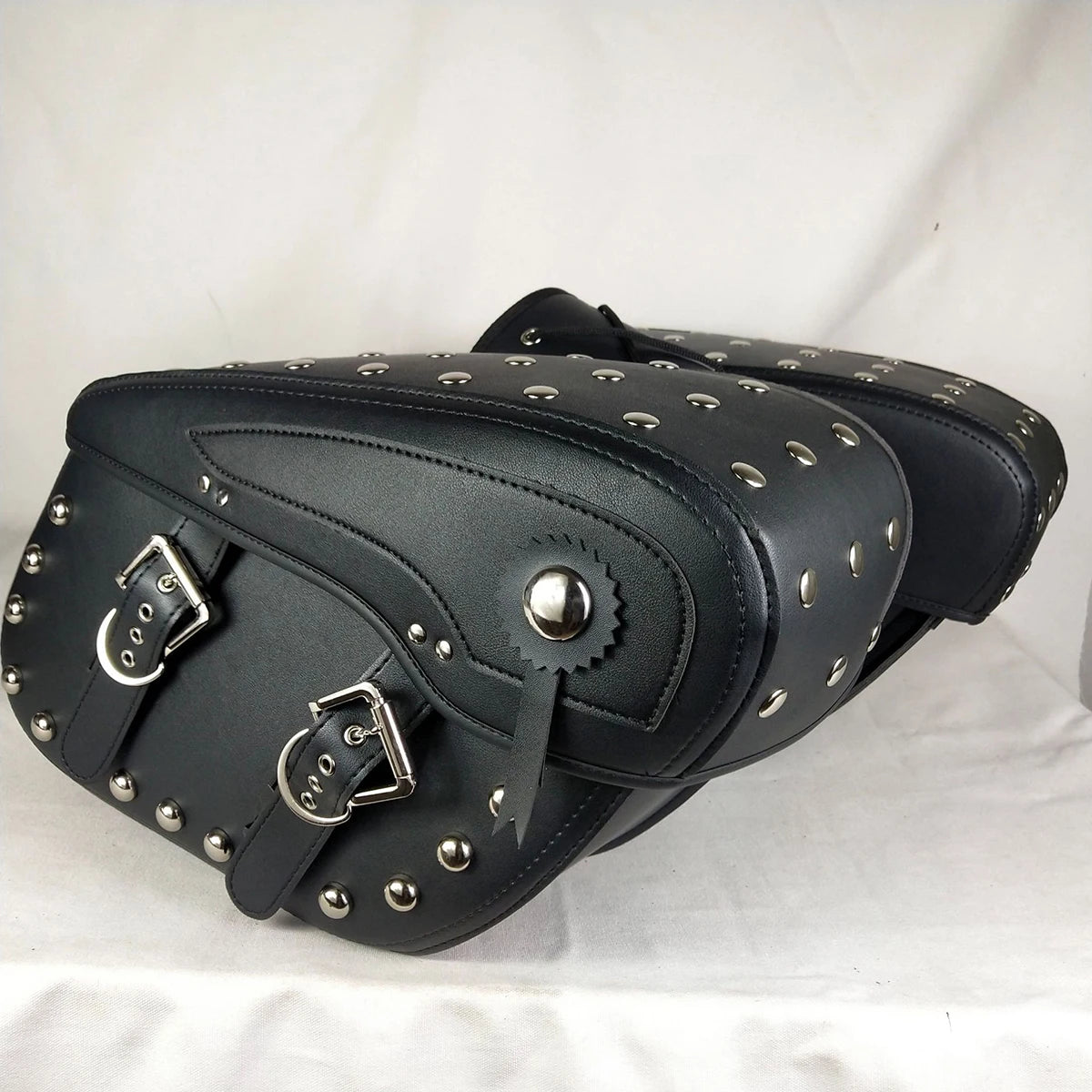 Universal Motorcycle Black Saddle Bag Rivet Bag Large Capacity Luggage Bag For Harley Touring Sa - Automotive LED Light