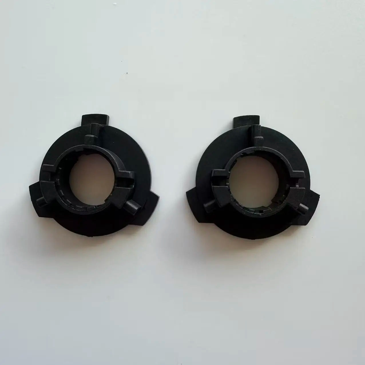 H7 Adapter Holder For VW Polo Lamando Lavida Touran Tiguan Skoda Octavia uperb LED Headlig